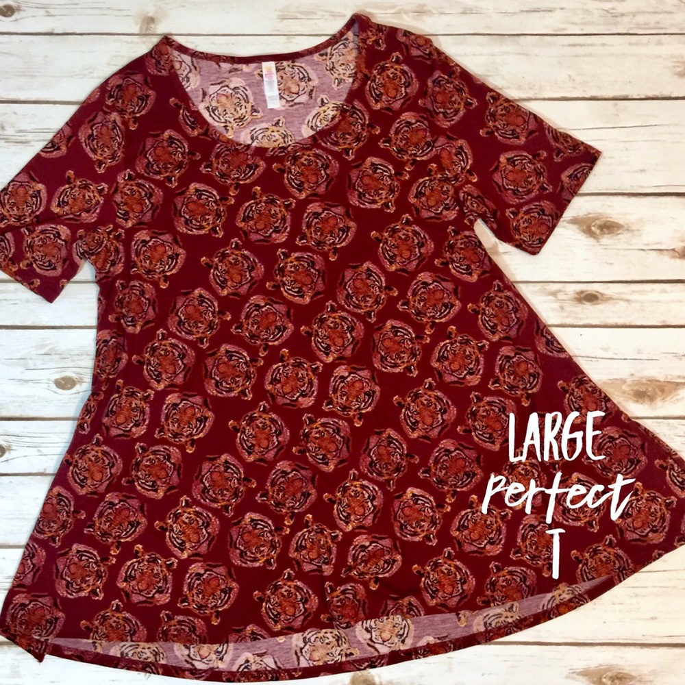 LuLaRoe Perfect T size large with Tigers - new 🐯